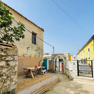  Maison d'hôtes Near The Castle Of